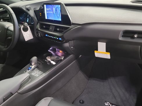 Certified 2026 Lexus UX 300h FWD w/ Accessory Package (2T) image 42
