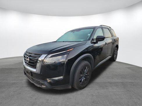 Used 2024 Nissan Pathfinder SV AWD/4WD image 3