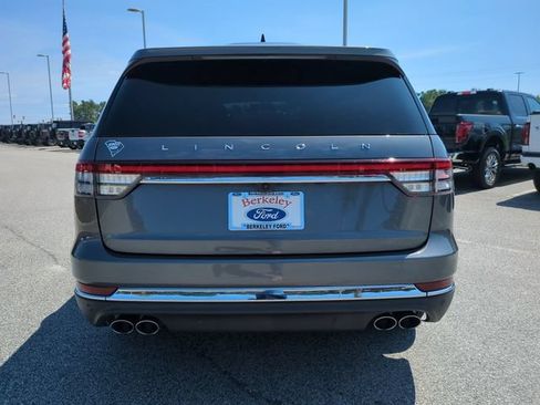 Used 2023 Lincoln Aviator Reserve w/ Equipment Group 201A RWD image 5