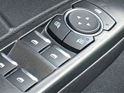 Used 2025 Ford Escape ST-Line Elite image 17