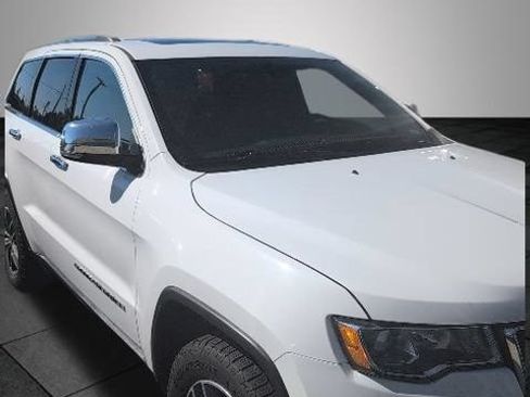Used 2019 Jeep Grand Cherokee Limited AWD/4WD image 3