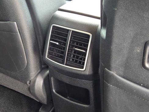 Used 2024 Kia Sportage EX image 12