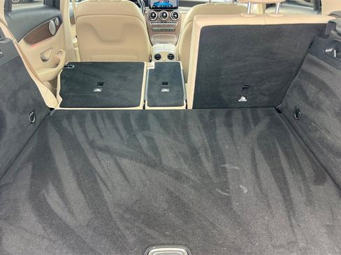 Used 2021 Mercedes-Benz GLC 300 GLC 300 image 14