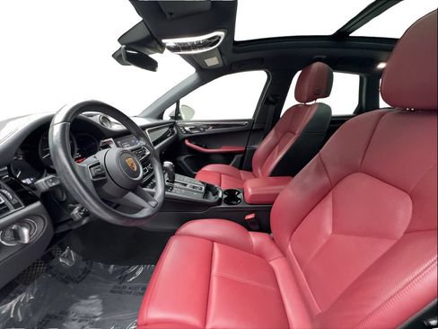 Used 2023 Porsche Macan AWD/4WD image 19