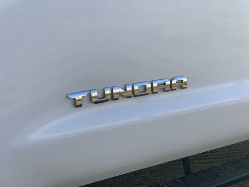 Used 2019 Toyota Tundra SR5 w/ SR5 Upgrade Package image 31