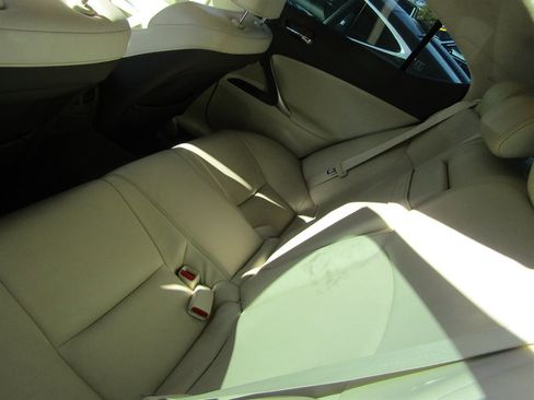 Used 2011 Lexus IS 250 image 7