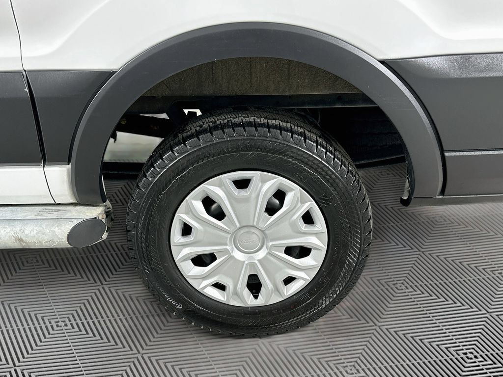 Used 2025 Ford Transit 250 Low Roof w/ Exterior Upgrade Package RWD image 27