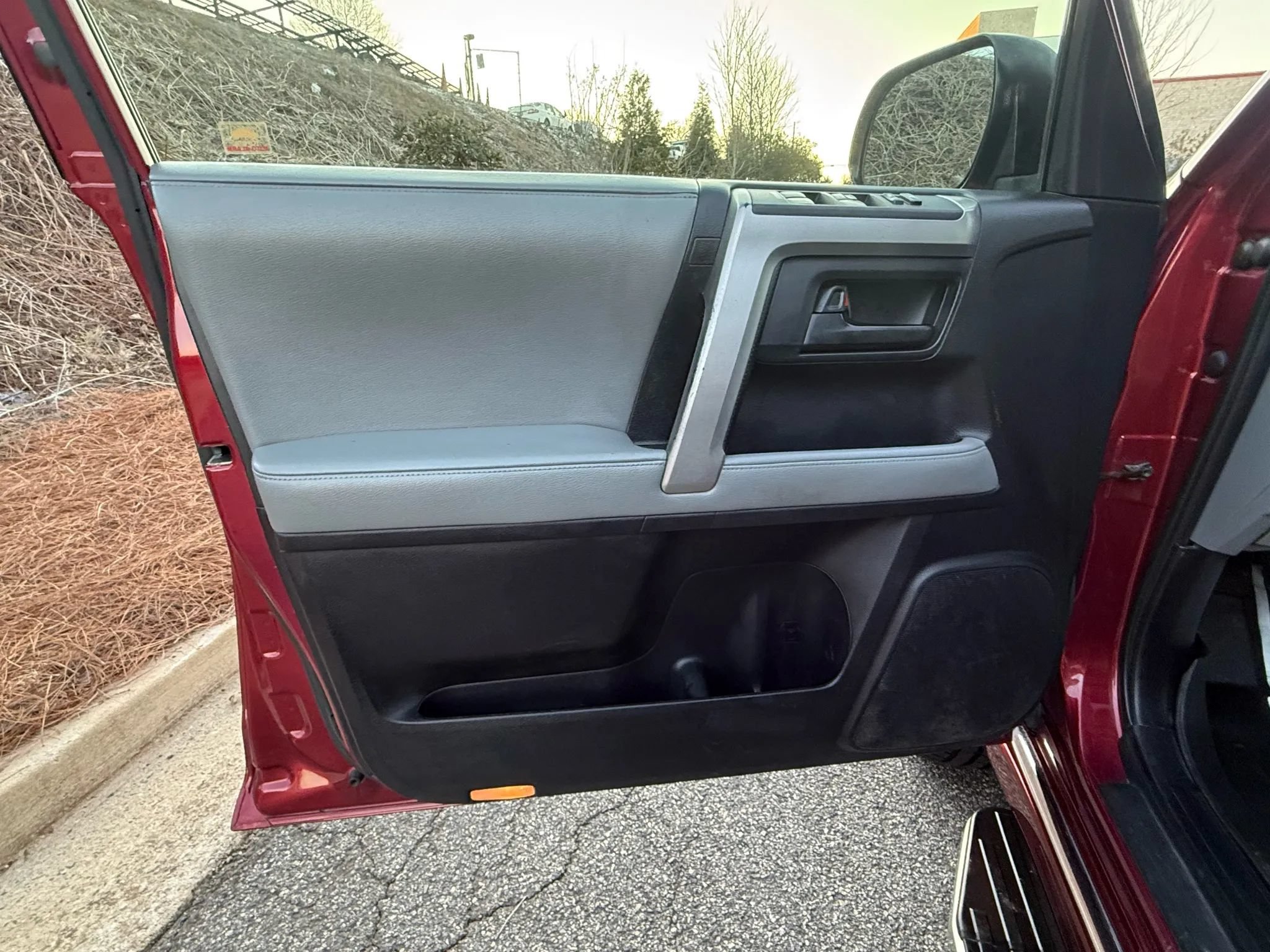 Used 2012 Toyota 4Runner SR5 w/ Premium Pkg AWD/4WD image 32