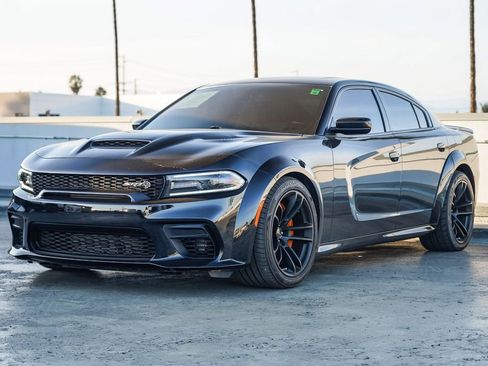 Used 2021 Dodge Charger SRT Hellcat image 6