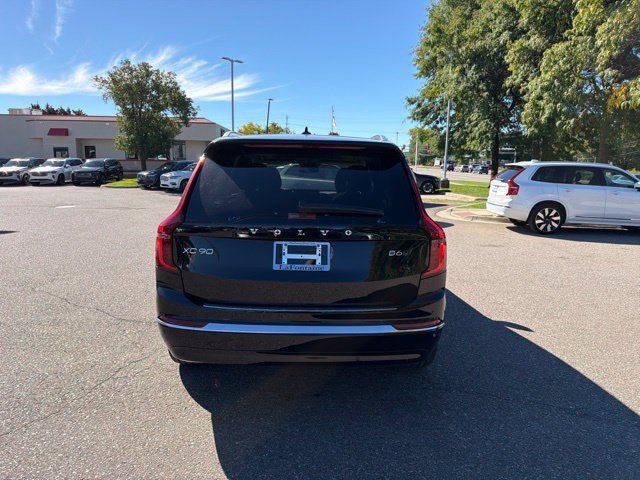 Used 2026 Volvo XC90 B6 Plus w/ Protection Package Premier AWD/4WD image 5