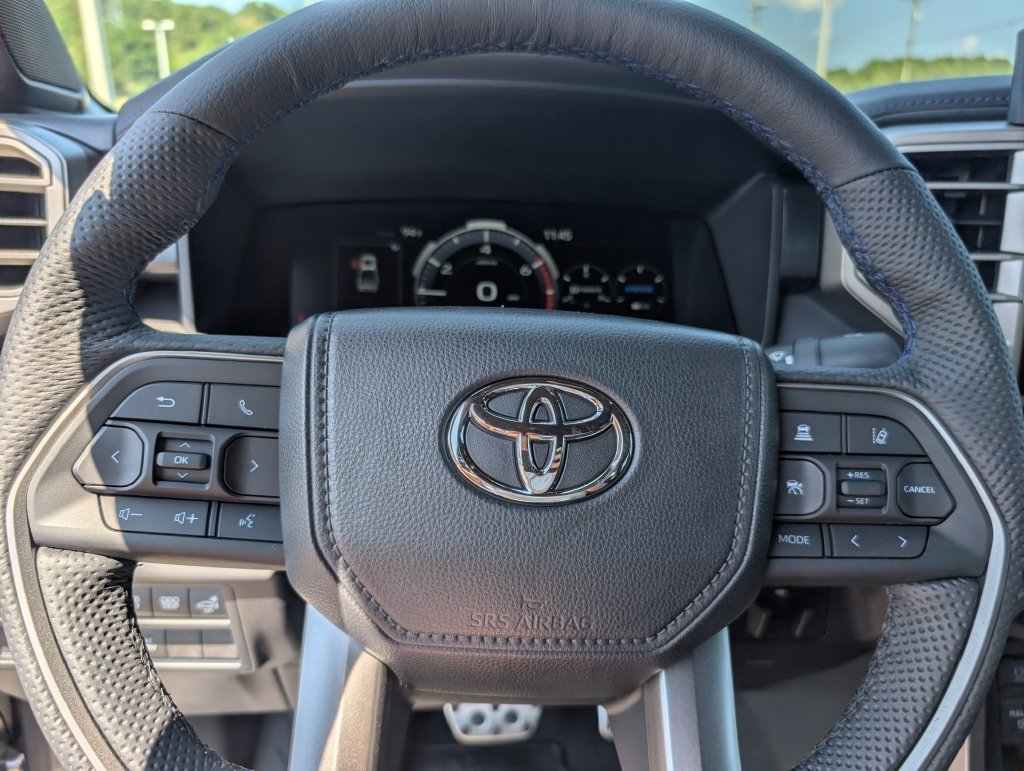 New 2026 Toyota Tundra Platinum w/ TRD Off-Road Package AWD/4WD image 22