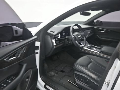 Used 2019 Audi Q8 Premium Plus w/ Premium Plus AWD/4WD image 10