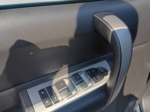 Used 2009 GMC Sierra 1500 SLE w/ Power Pack Plus AWD/4WD image 18