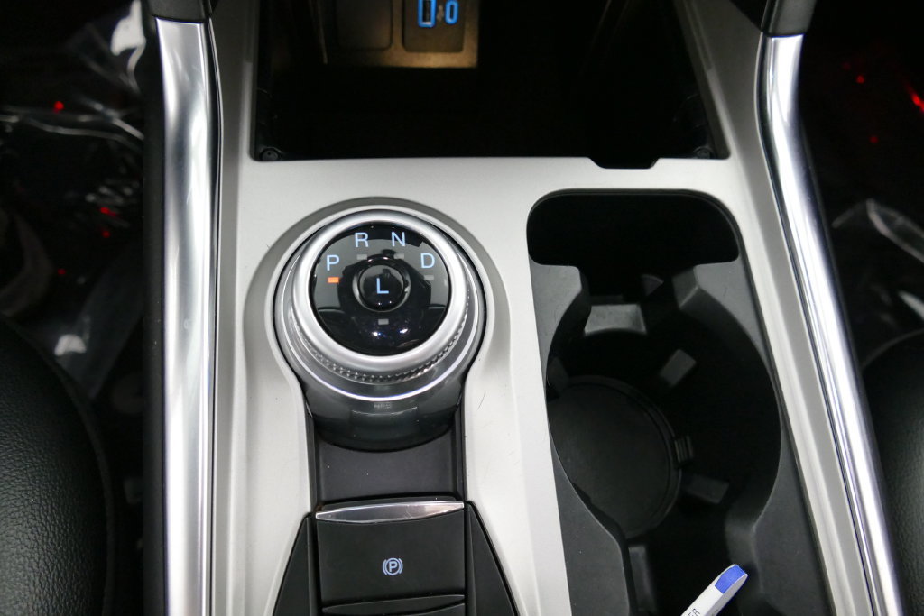 Used 2023 Ford Explorer Limited w/ Limited Technology Package AWD/4WD image 21