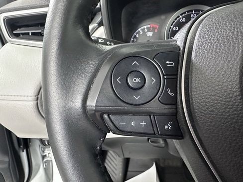Used 2022 Toyota Corolla Cross LE image 22