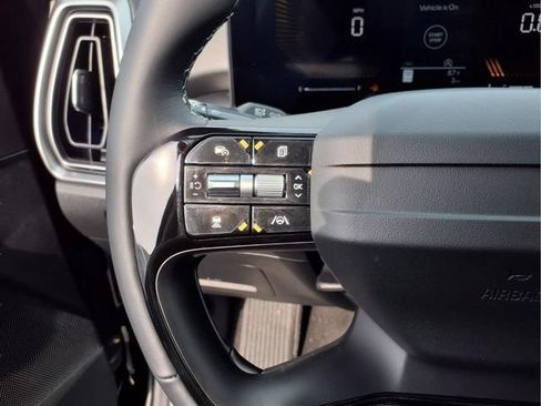 New 2026 Kia Sorento S w/ S Panoramic Sunroof Package FWD image 9