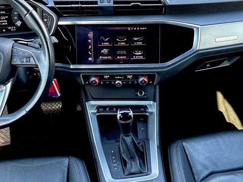 Used 2022 Audi Q3 2.0T Premium Plus image 12