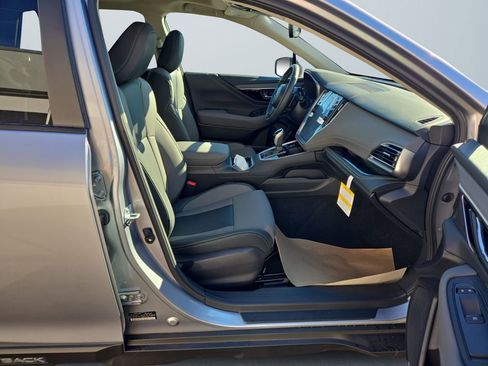 Used 2025 Subaru Outback Onyx Edition image 15