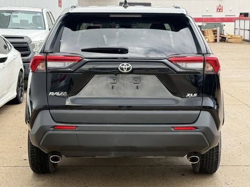 Used 2024 Toyota RAV4 XLE image 5