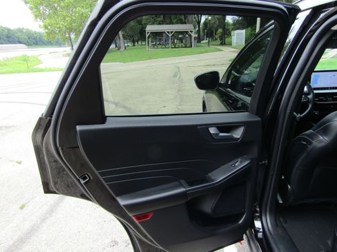 Certified 2023 Ford Escape Platinum image 15