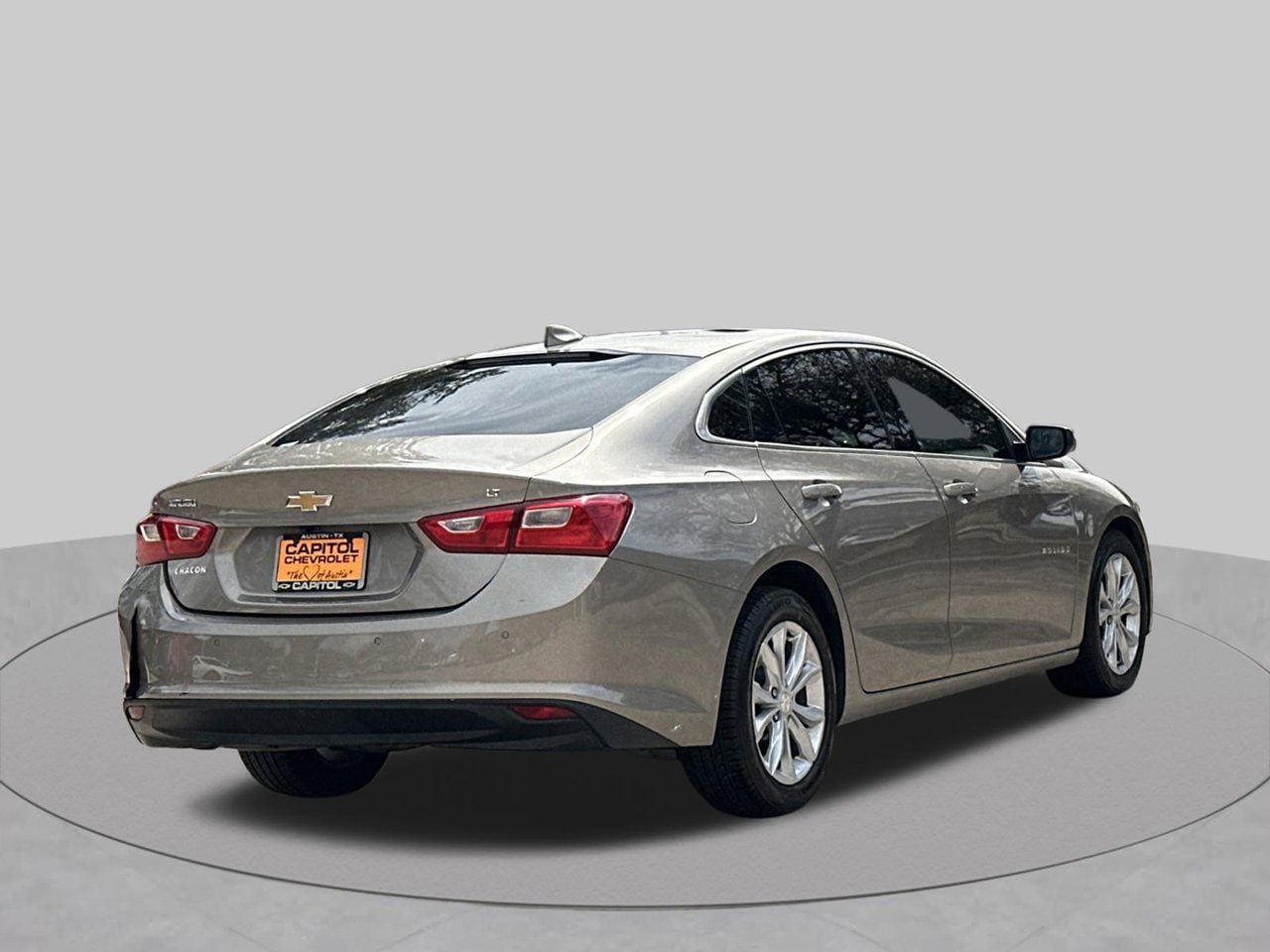 Used 2024 Chevrolet Malibu LT FWD image 5