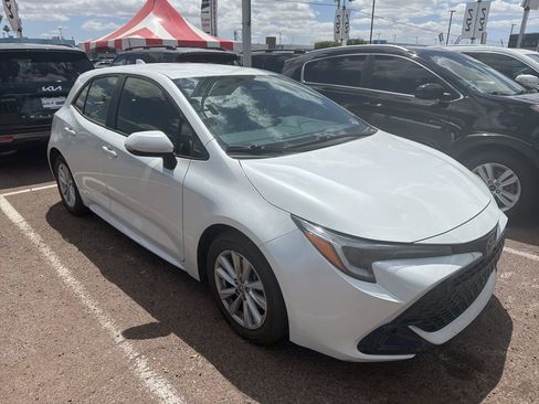 Used 2024 Toyota Corolla SE FWD image 11