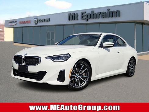 Used 2022 BMW 230i Coupe image 1