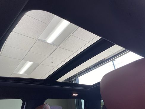 Used 2022 Ford F350 Platinum w/ Tremor Off-Road Package image 22