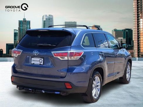 Used 2016 Toyota Highlander LE AWD/4WD image 6