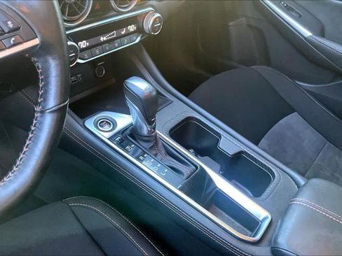 Certified 2022 Nissan Sentra SR image 15