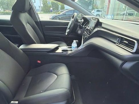 Used 2023 Toyota Camry LE FWD image 3