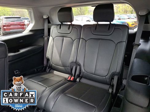 Used 2022 Jeep Grand Cherokee L Limited w/ Luxury Tech Group II image 10