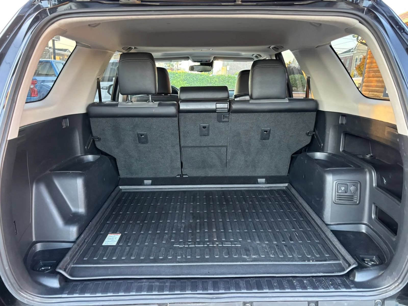 Used 2023 Toyota 4Runner SR5 Premium w/ Moonroof Package AWD/4WD image 17