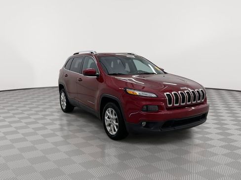 Used 2016 Jeep Cherokee Latitude w/ Safety/Convenience Group image 2