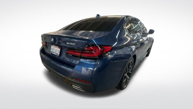 Used 2022 BMW 530i w/ M Sport Package RWD image 8