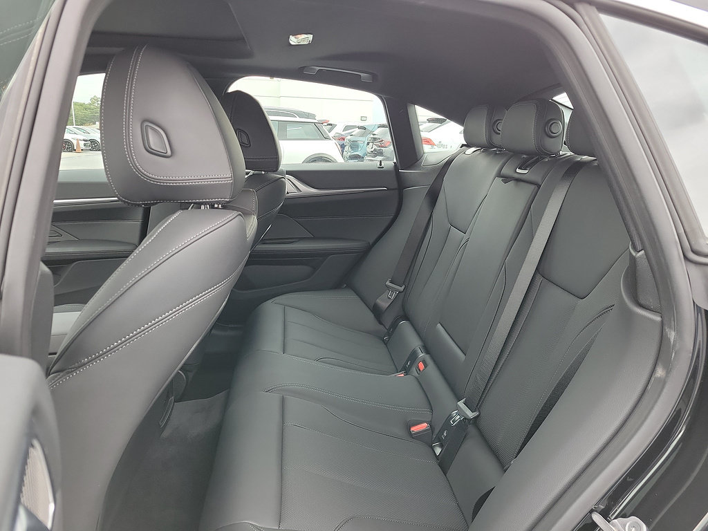 Used 2026 BMW 430i w/ Premium Package RWD image 14