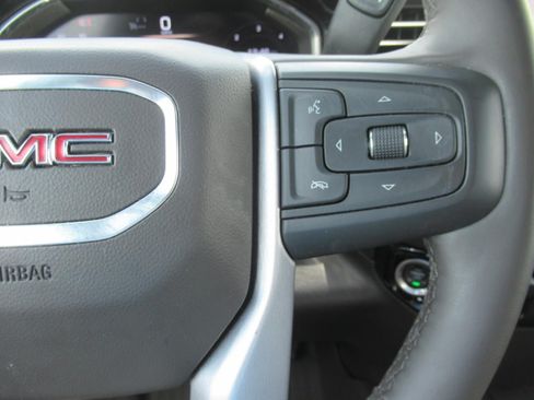 Used 2024 GMC Sierra 1500 SLT AWD/4WD image 25