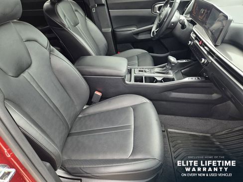 Certified 2025 Kia Sorento S FWD image 12