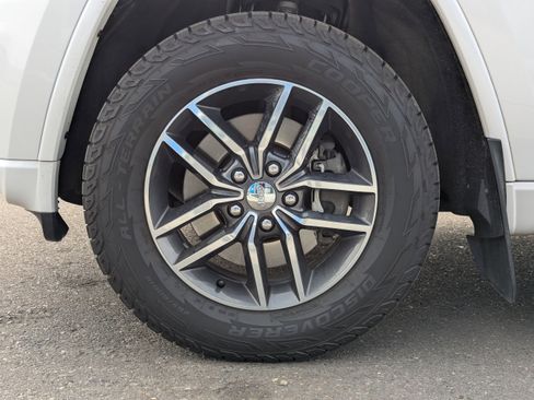 Used 2018 Jeep Grand Cherokee Overland image 51