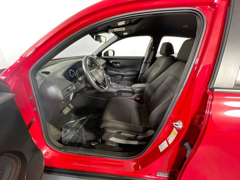 Used 2023 Honda HR-V Sport image 19