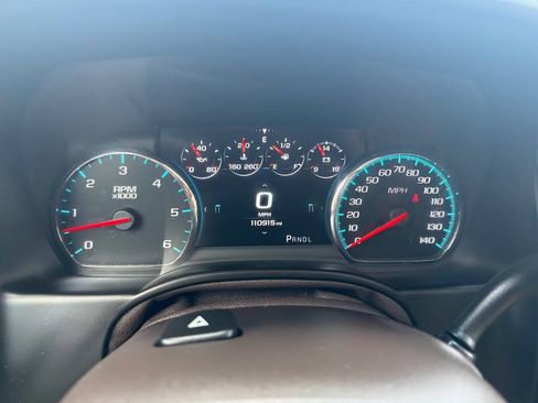 Used 2017 GMC Yukon SLT w/ Premium Edition AWD/4WD image 20
