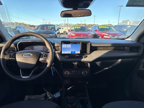 Used 2022 Ford Maverick XL image 7