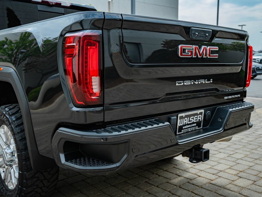 Used 2021 GMC Sierra 2500 Denali w/ Denali Ultimate Package AWD/4WD image 17
