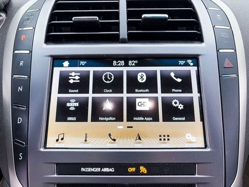 Used 2018 Lincoln MKZ Select w/ Select Plus Package FWD image 23