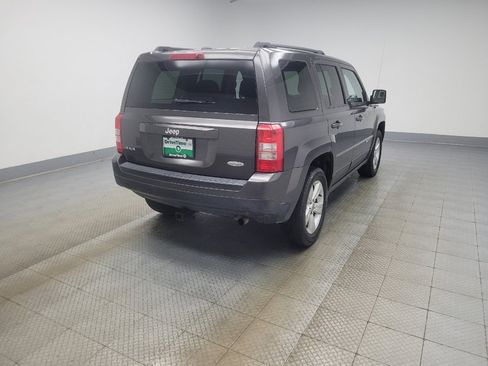 Used 2016 Jeep Patriot Latitude AWD/4WD image 9