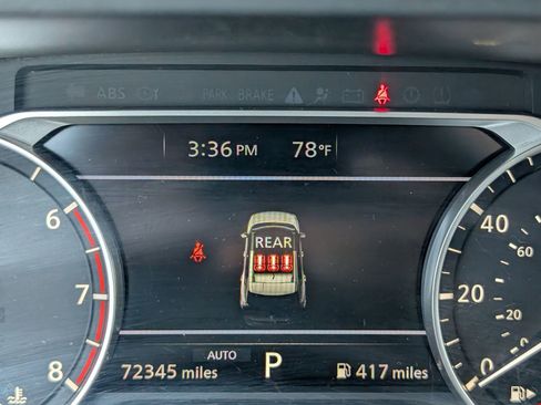 Used 2023 Nissan Rogue SV image 11