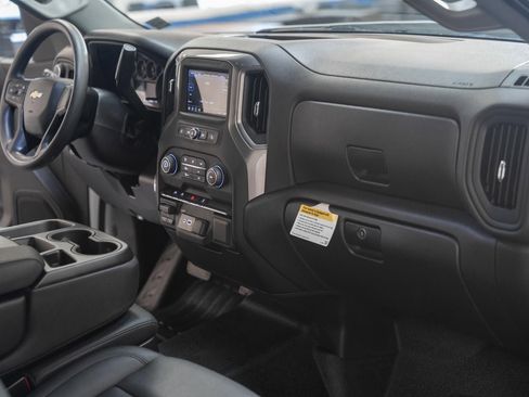 Used 2025 Chevrolet Silverado 1500 W/T w/ WT Value Package AWD/4WD image 23