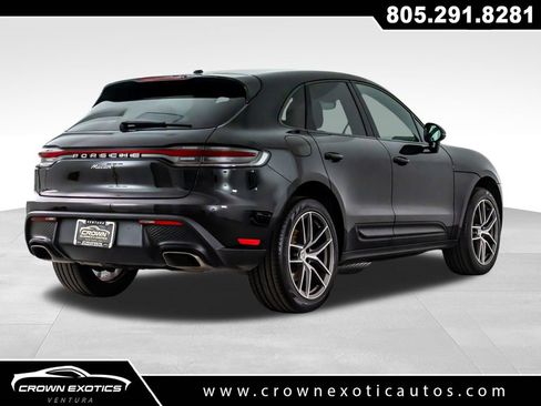 Used 2023 Porsche Macan Turbo image 7