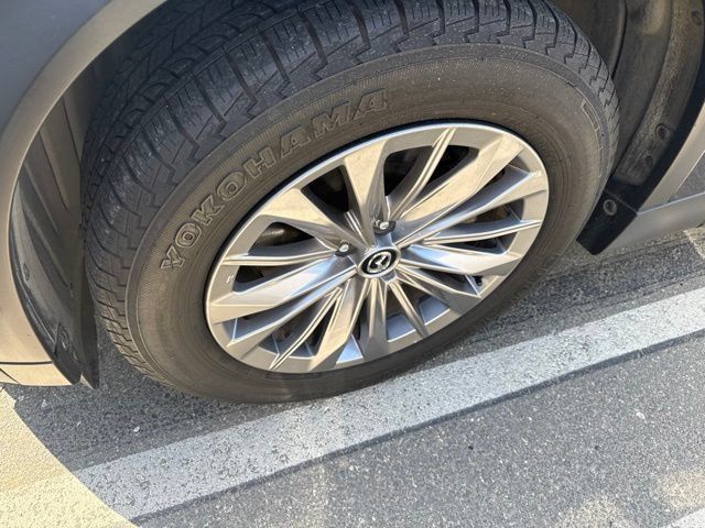 Used 2024 MAZDA CX-90 Plug-In Hybrid w/ Preferred AWD/4WD image 3