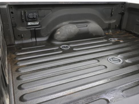 Used 2022 RAM 2500 Big Horn w/ Night Edition image 5